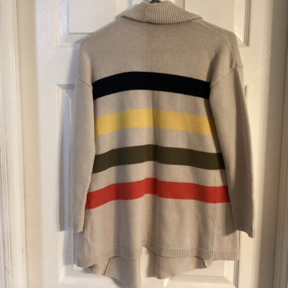 Talbots small petite nylon lambs wool sweater great condition and color scheme - Picture 4 of 7